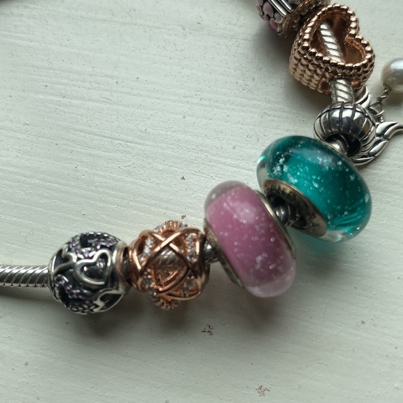 Pandora bracelet with 8 charms - Picture 6 of 6